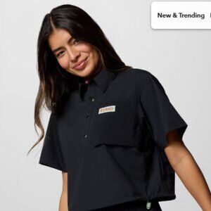 Columbia Women's Cove Beach™ Woven Cropped Short Sleeve Shirt - NWT
